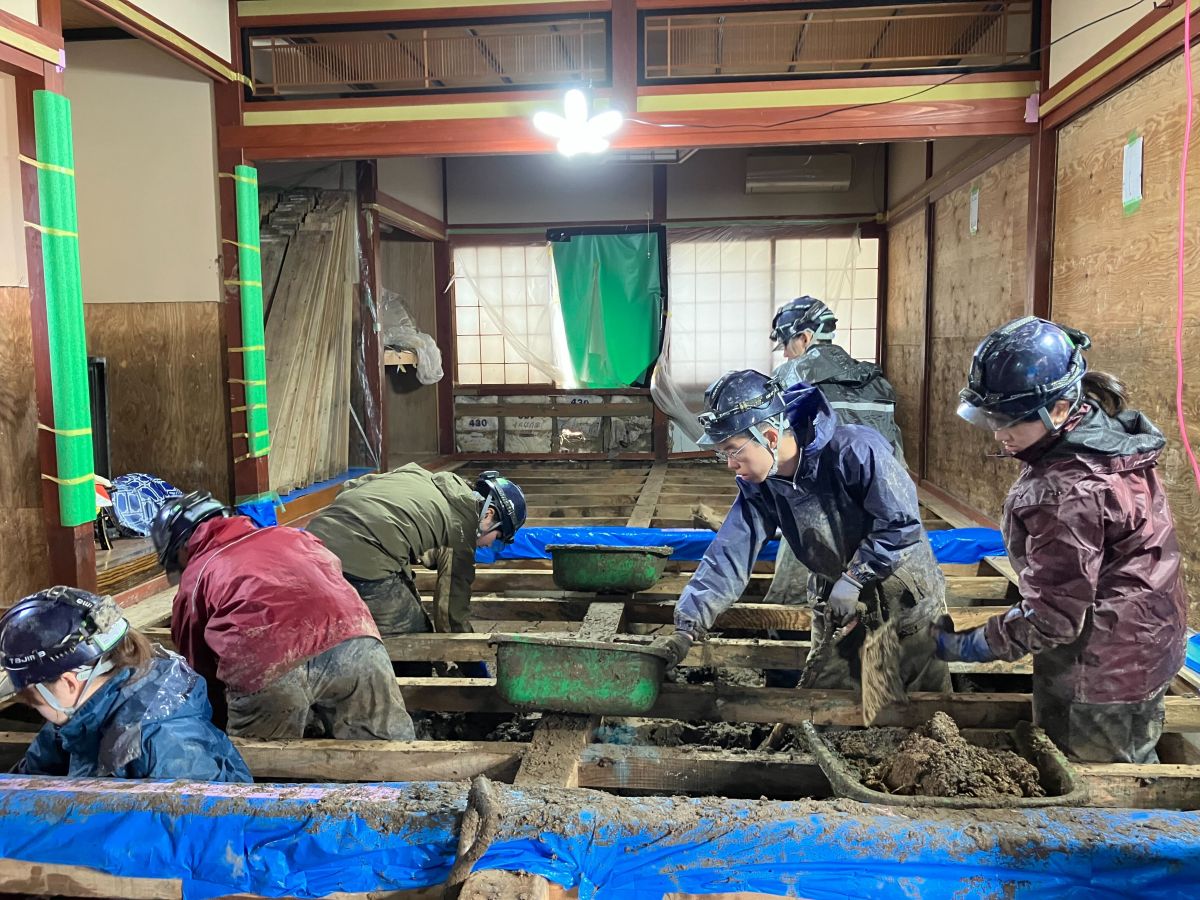 学外プロジェクト　ボランティア活動に行く際の旅費・交通費の補助